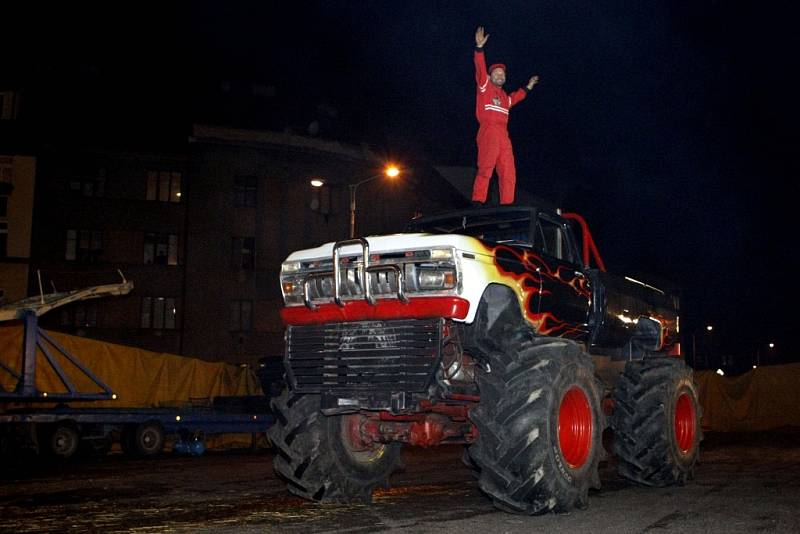 Kaskadérská show Monstertruck v Pardubicích