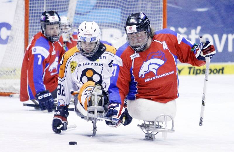 SHK Mustangové Pardubice – SHK LAPP Zlín 2:4 