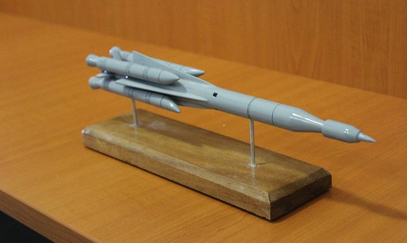 Malý model rakety typu OSA (1:40) vyráběná v 70. a 80. letech v tehdejším Sovětském svazu.