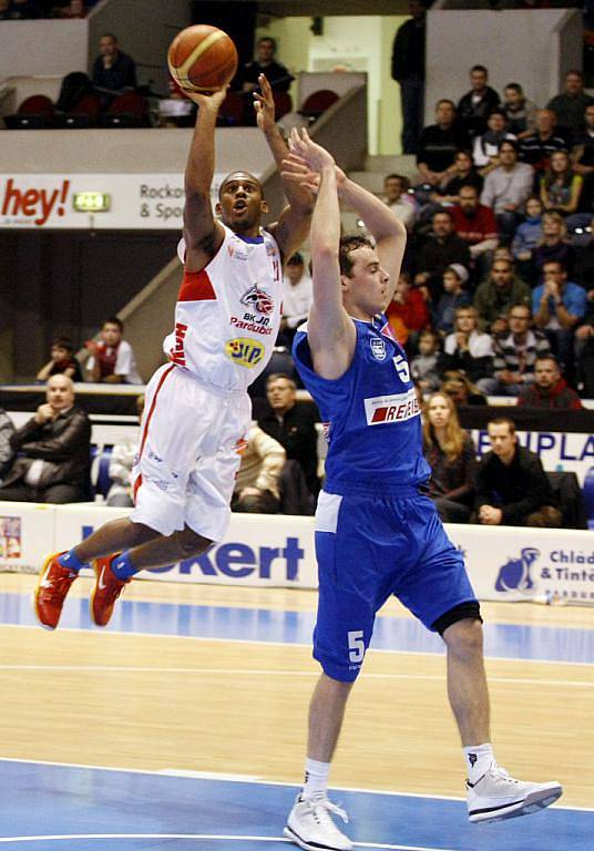 BK JIP Pardubice – USK Praha 87:60