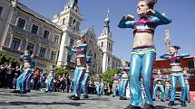 Tradiční oslava studentského života „Pardubický Majáles 2011“ na Pernštýnském náměstí došlo ke slavnostní korunovaci, na které byla předána pomyslná vláda nad městem i univerzitou králi a jeho družině.