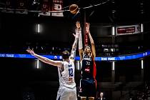 Francie porazila Českou republiku ve vzájemném basketbalovém střetnutí. Jízdu řídila jednička draftu.