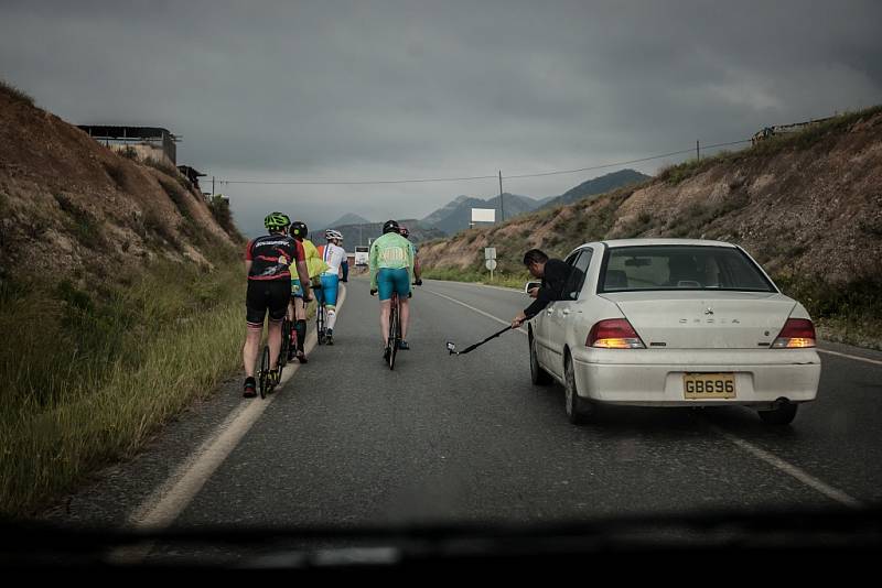 Expedice Crossing Cyprus 2017. Takhle se činí kolega kameraman z Turecka. 