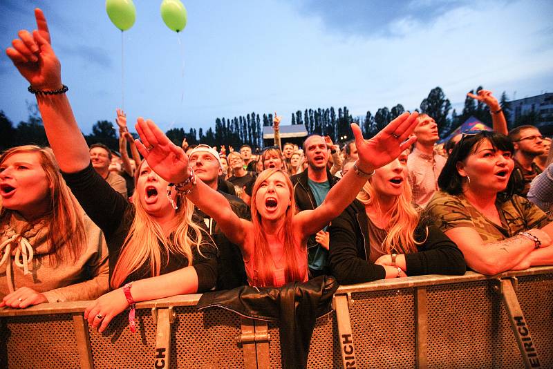 Hudební festival Létofest na pardubickém dostihovém závodišti.