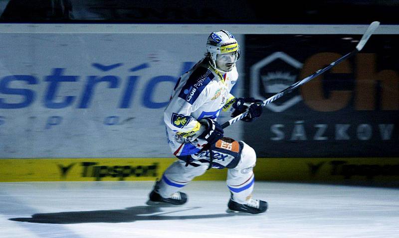 Hokejisté HC Eaton Pardubice prohráli ve třetím utkání semifinále play off s Vítkovicemi 0:3.