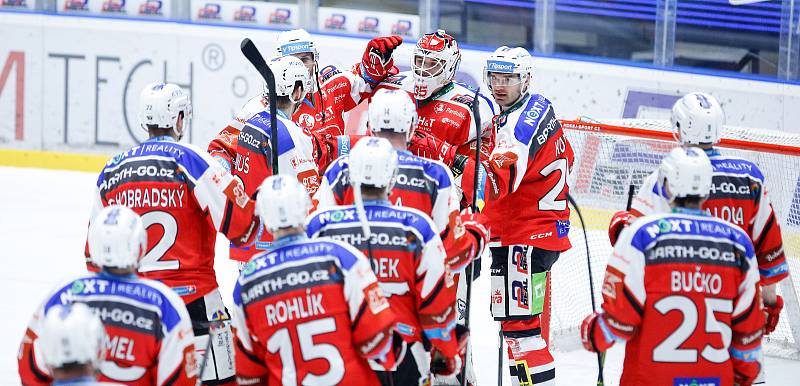 Generali play off Tipsport extraligy - osmifinále: HC Dynamo Pardubice - HC Energie Karlovy Vary.