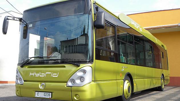 Hybridní autobus v Pardubicích