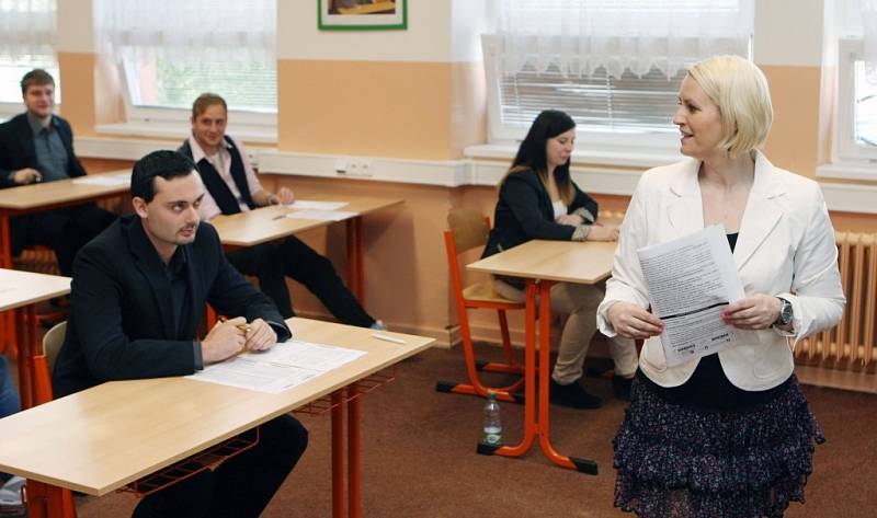 Maturanti na Střední odborné škole EDUCA Pardubice.