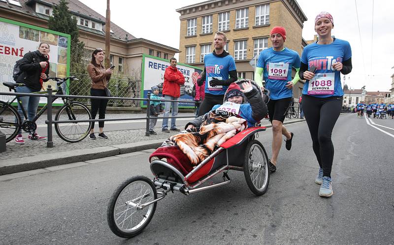 Pardubický vinařský půlmaratón a Mistrovství ČR mužů a žen v půlmaratonu 2019 v ulicích města Pardubic.