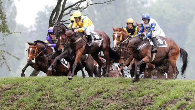 První kvalifikační dostih na Velkou pardubickou 2014