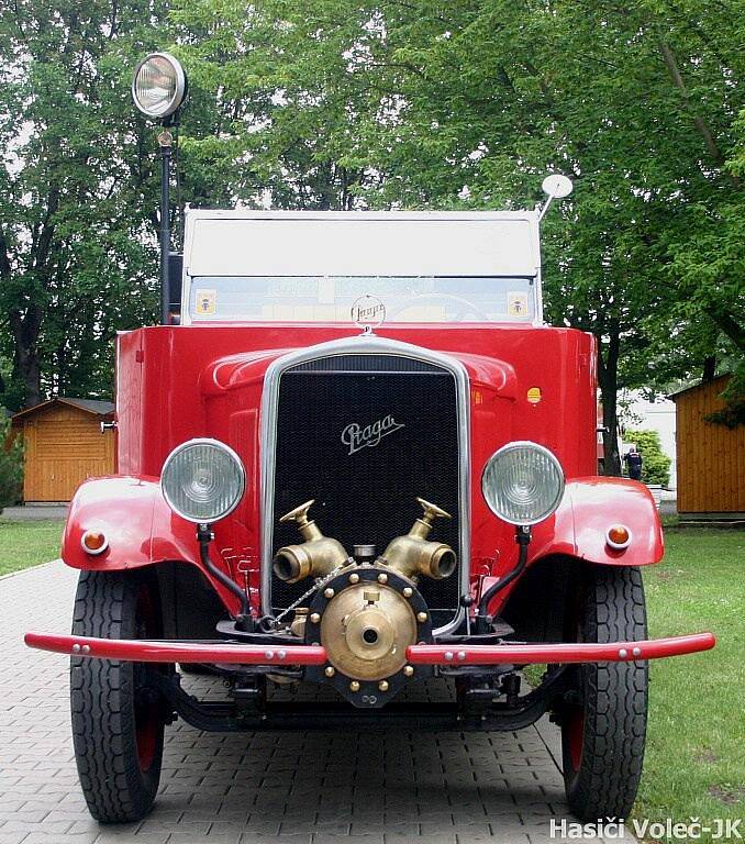 Praga RN vyrobená v roce 1934 se zachovala jako jediná svého druhu a díky volečským hasičům a přibyslavskému muzeu neskončila ve šrotu.