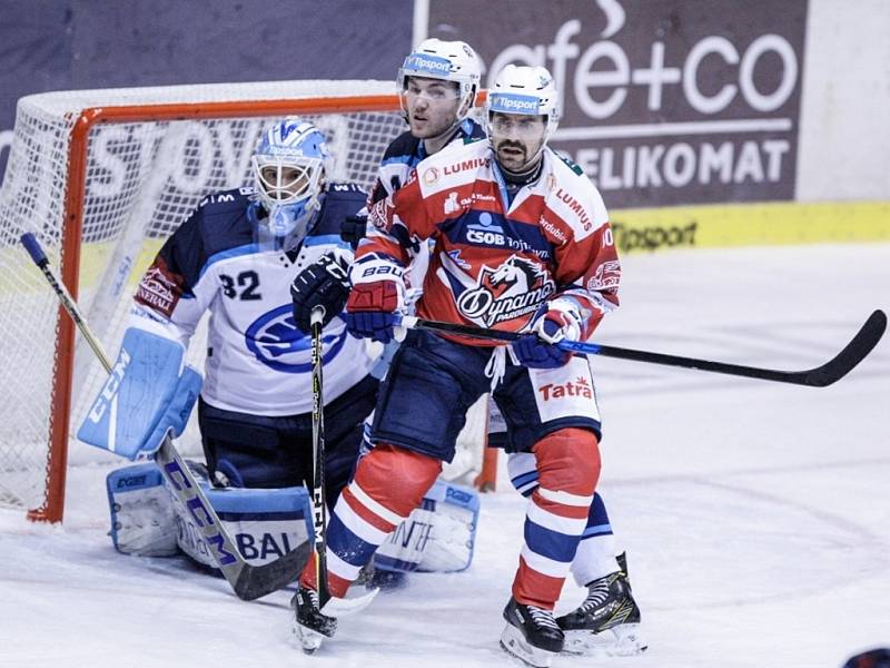 Hokejová extraliga: HC Dynamo Pardubice - HC Škoda Plzeň.