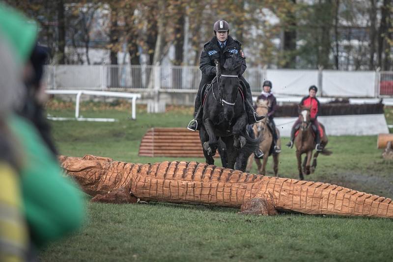 Hubertova jízda Městské policie Pardubice.