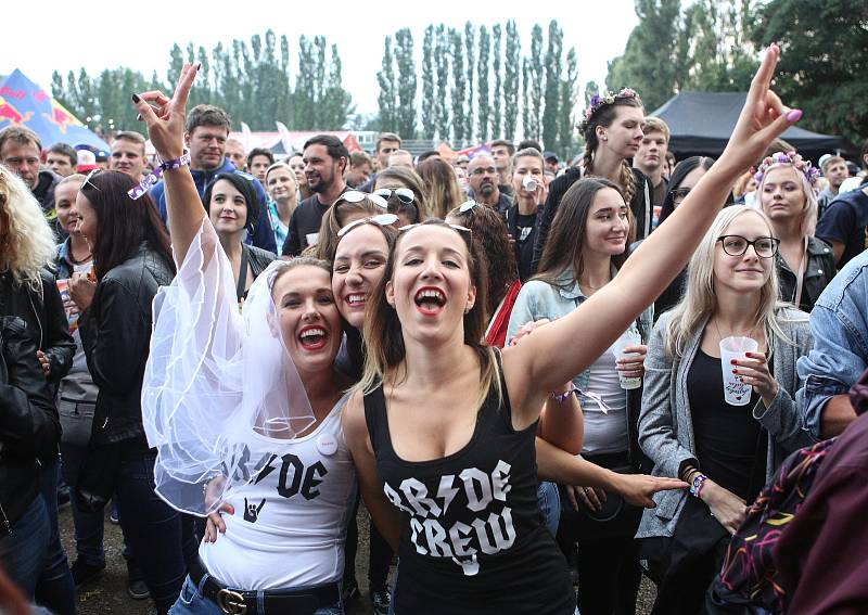 Hudební festival Létofest na pardubickém dostihovém závodišti.