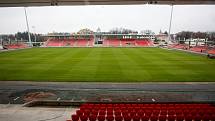 Nový fotbalový stadion prvoligového týmu FK Pardubice v prostorách bývalého Letního stadinu v Pardubicích  je téměř hotov.