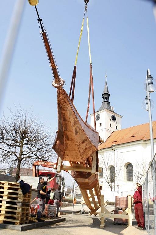 V rekonstruované věžičce bohdanečské radnice je uloženo také poselství budoucím generacím