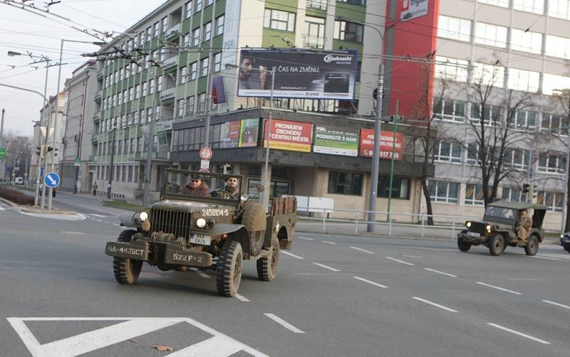 Novoroční jízda veteránů Pardubicemi