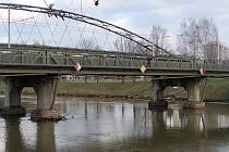 Most kpt. Bartoše, který už po technické stránce není v nejlepší kondici, čekají úpravy.