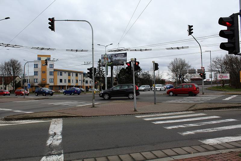 Pro řidiče je v Pardubicích velmi komplikovaným místem křižovatka ulic Kpt. Jaroše a Dašická