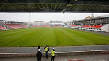 Nový fotbalový stadion prvoligového týmu FK Pardubice v prostorách bývalého Letního stadinu v Pardubicích  je téměř hotov.