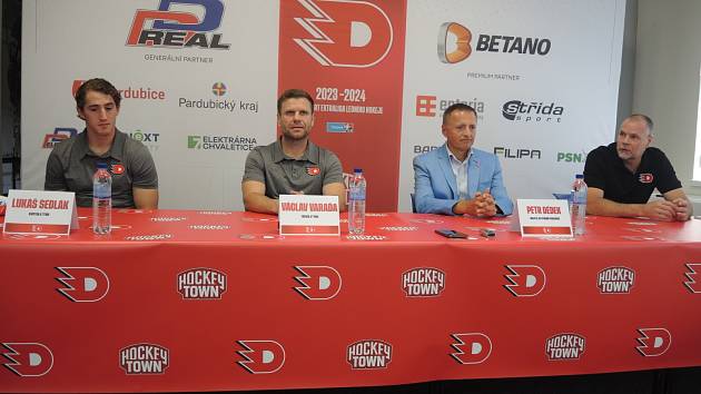 Z tiskové konference HC Dynamo Pardubice před extraligovou sezonou 2023/2024.