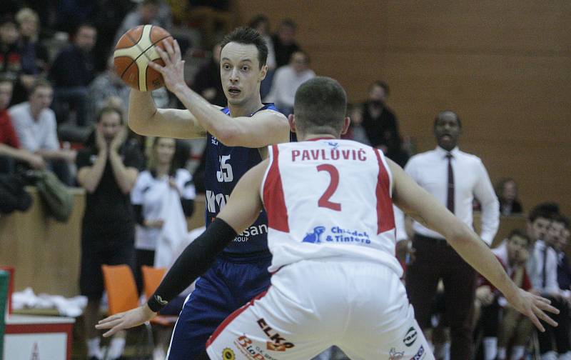 Kooperativa NBL: BK JIP Pardubice - BC Geosan Kolín.