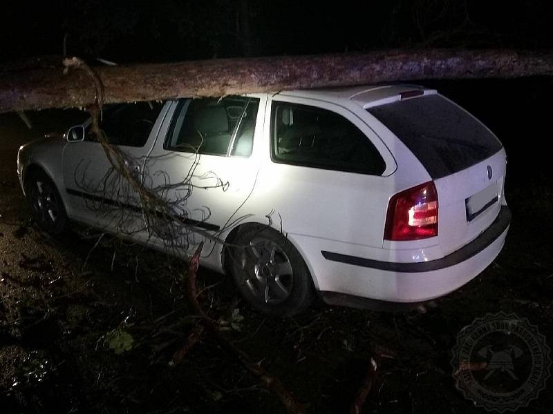 Pondělní bouřky potrápily hlavně Přeloučsko