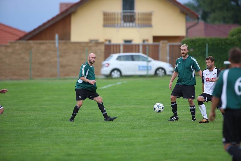 Chodit na fotbal do Ostřešan je radost.