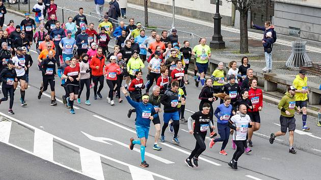 Součástí 17.ročníku Pardubického vinařského půlmaratonu, který se již tradičně konal ulicemi města bylo i Mistrovství ČR mužů a žen v půlmaratonu 2023.