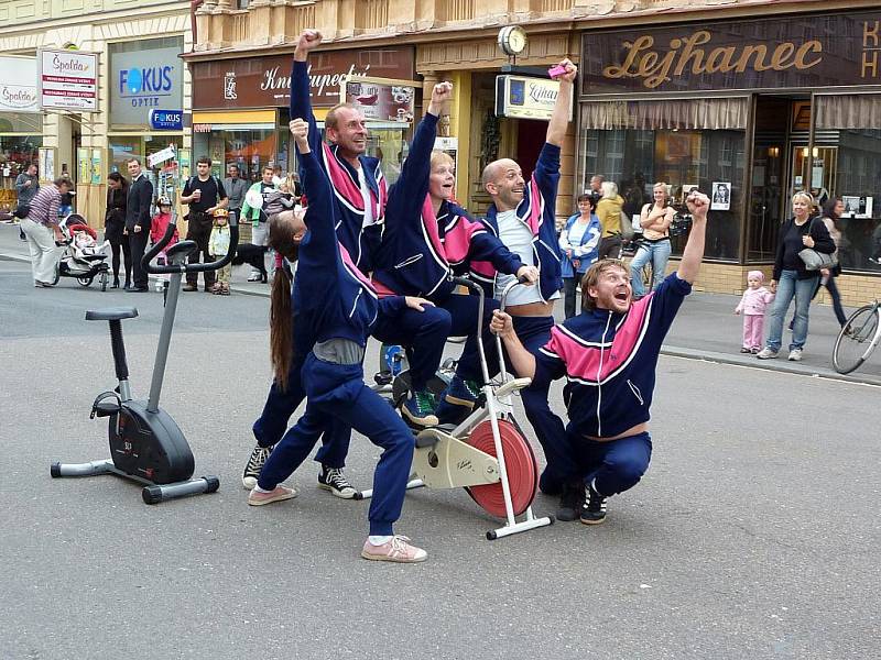 Vyvrcholení týdne mobility na pardubické třídě Míru, kde se uskutečnila taneční představení, performance  i videoprojekce