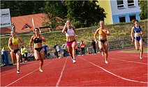 Tradiční disciplínou tradičního mítinku je běh na 100 metrů žen.