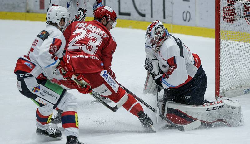 Hokejová extraliga: HC Dynamo Pardubice - HC Oceláři Třinec.