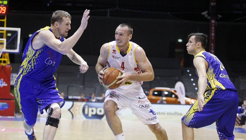 BK JIP Pardubice - BK Opava 83:67