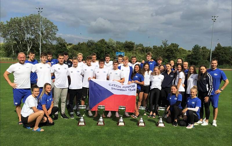 Česká juniorská reprezentace ovládla Duel in the Pool v Rakousku