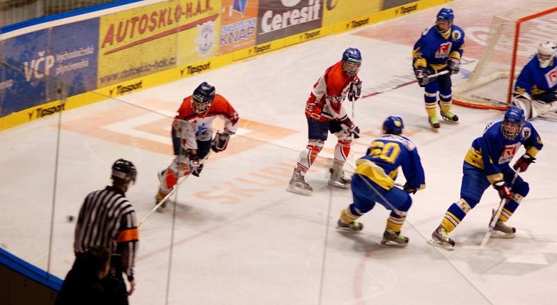 První utkání play off se Zlínem pro Pardubice nedopadlo příliš dobře - prohrály 2:6