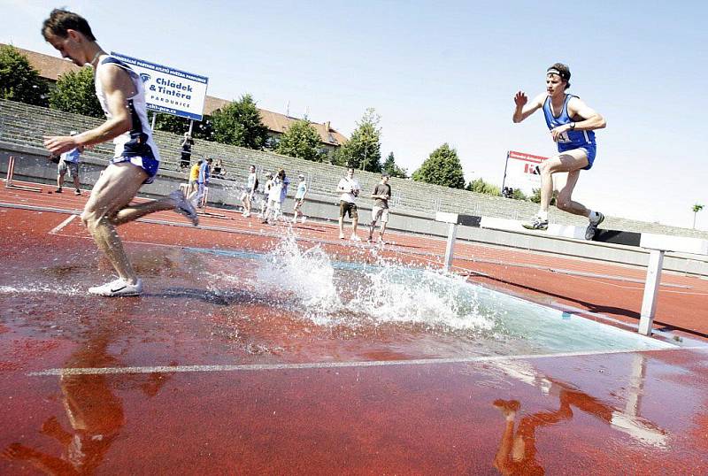 MČR atletiky družstev na pardubickém letním stadionu