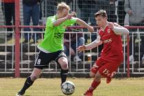 Z fotbalového divizního derby Pardubice B - Živanice (0:1).