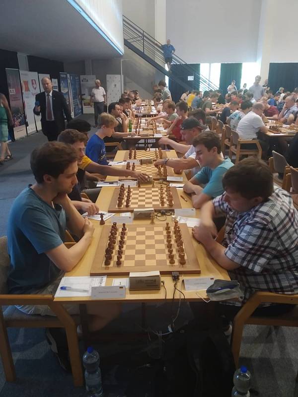 Festival her a šachu Czech Open byl zakončen velmistrovským turnajem, který ovládl německý hráč Alexander Donchenko.