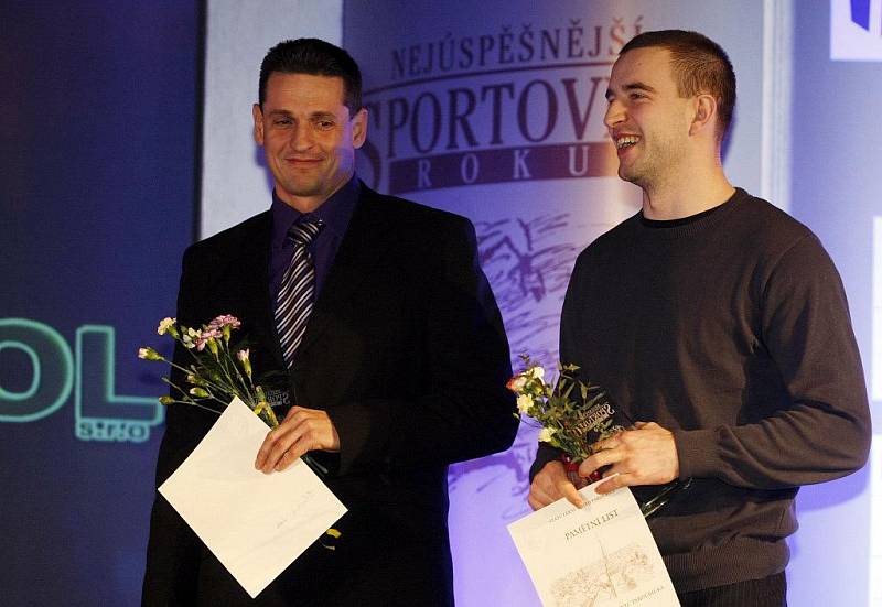 Nejúspěšnější sportovci našeho okresu převzali ve středu večer v KD Hronovická ocenění za své výkony v roce 2010  