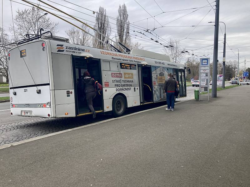 Ve všech vozech městské hromadné dopravy v Pardubicích budou přibližně do konce roku kamery.