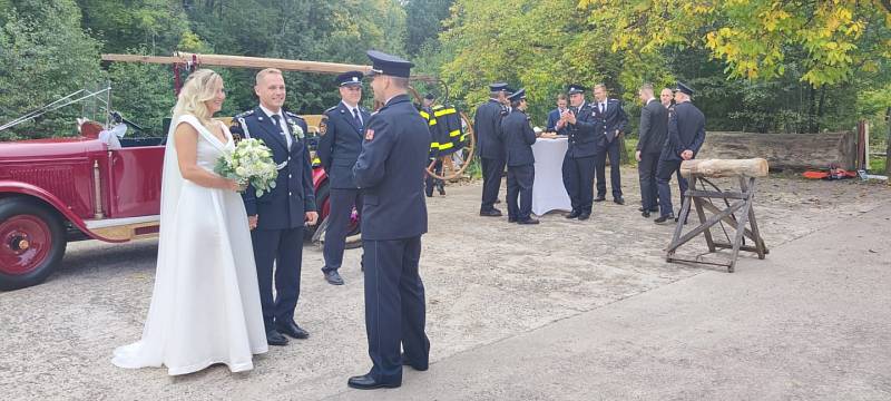 Svatba jak z hasičské pohádky