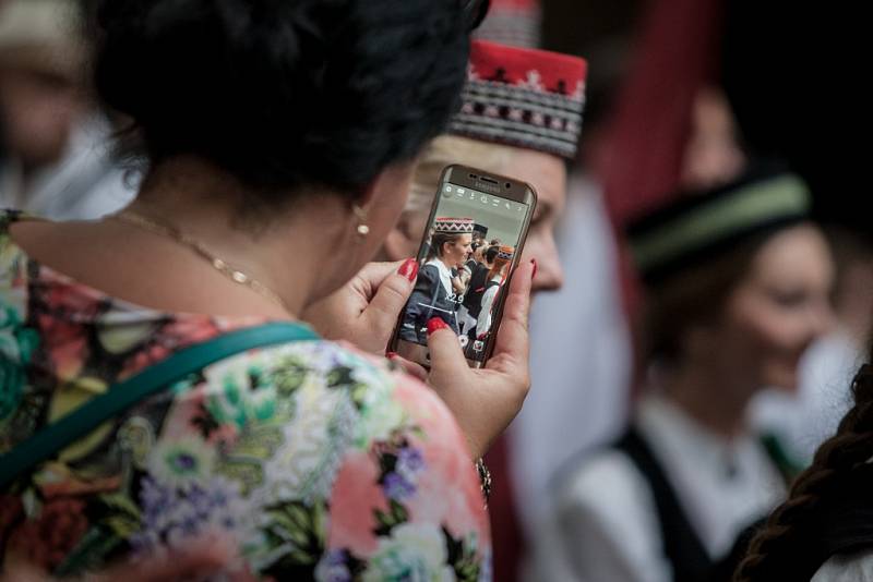 Mezinárodní festival akademických pěveckých sborů IFAS 2016. Zahajovací Nocturno na pardubickém zámku.