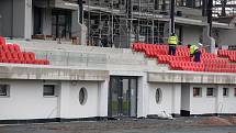 Nový fotbalový stadion prvoligového týmu FK Pardubice v prostorách bývalého Letního stadinu v Pardubicích  je téměř hotov.