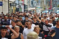 Romově z celého Česka se na začátku července sjeli do Pardubic, neohlášený protestní průvod se vypravil na místo incidentu. 