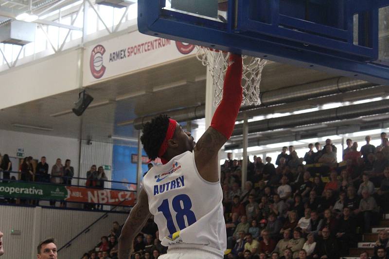 Sport basketbal NBL nadstavba Děčín - Pardubice