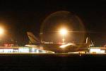Na pardubickém letišti přistál nákladní speciál Antonov An-124-100M Ruslan s nákladem  pět milionů roušek, dva miliony respirátorů, 200 tisíc rychlotestů, 120 tisíc ochranných obleků a 80 tisíc brýlí.