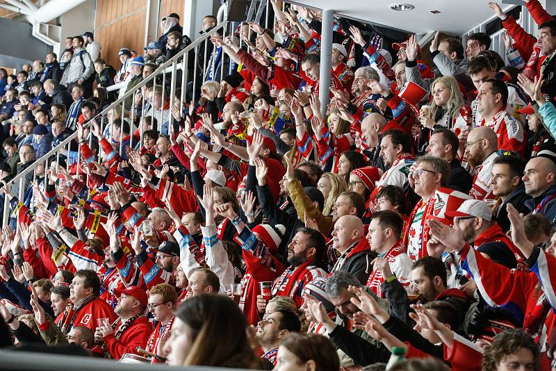 Výjezd fanoušků HC Dynamo Pardubice na rozhodující utkání o udržení v Tipsport extralize do brněnské DRFG Areně