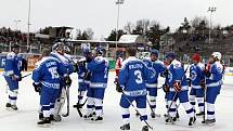 Zápas veteránských týmů pod otevřeným nebem: Tesla Pardubice – ZKL Brno 3:3 (1:1, 0:1, 2:1)