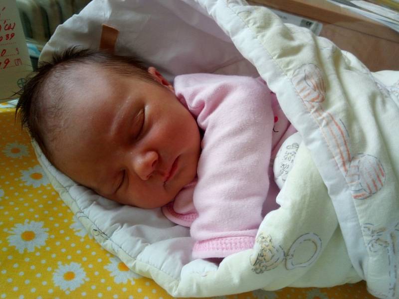 Eva Bajčíková se narodila v sobotu 5. 6. 2021 v 18:39 hodin. Vážila  3120 g a měřila 49 cm. Rodiče Eva Karlíková a Václav Bajčík jsou z Benátek u Litomyšle.
