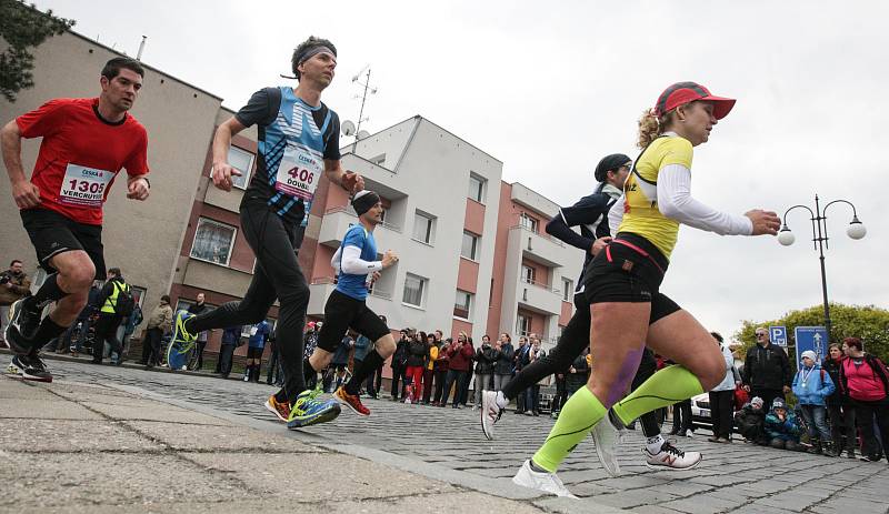 Pardubický vinařský půlmaratón a Mistrovství ČR mužů a žen v půlmaratonu 2019 v ulicích města Pardubic.